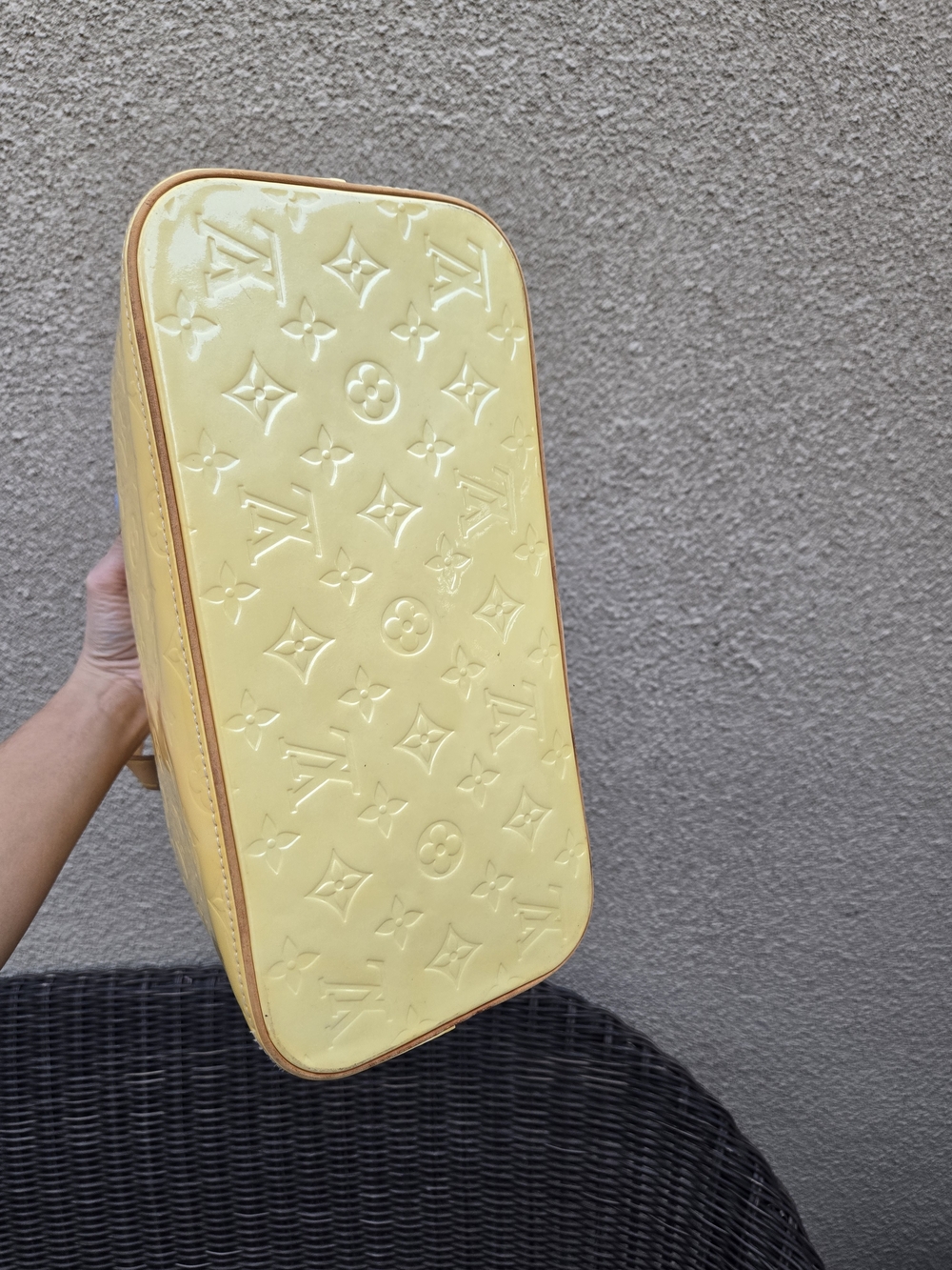 Authentic Louis Vuitton Yellow Houston Vernis Empriente Leather Tote Bag - Picture 13 of 17